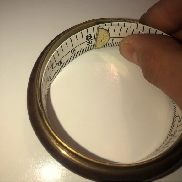 VTG Wood Panel Inlay Brass Bangle GUC 8” / 2.6” Diameter - Picture 5 of 5